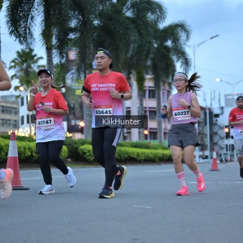 Runner Photo 1823765