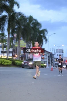 Runner Photo 1823807