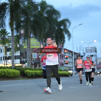 Runner Photo 1823813