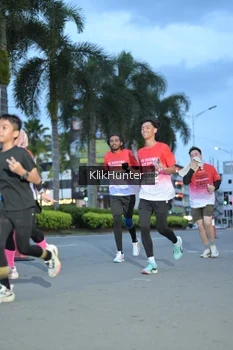Runner Photo 1823817
