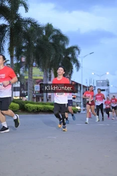 Runner Photo 1823818