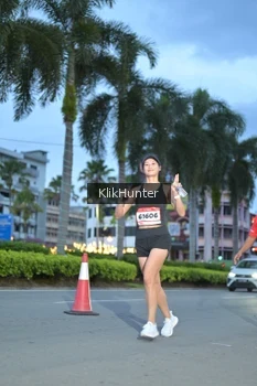 Runner Photo 1823823