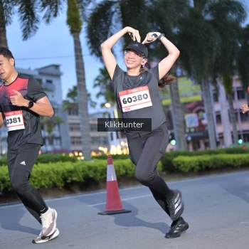 Runner Photo 1823840