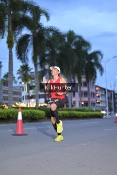 Runner Photo 1823870