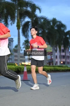 Runner Photo 1823889