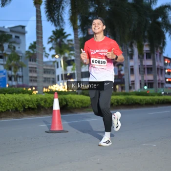 Runner Photo 1823908
