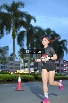 Runner Photo 1823910