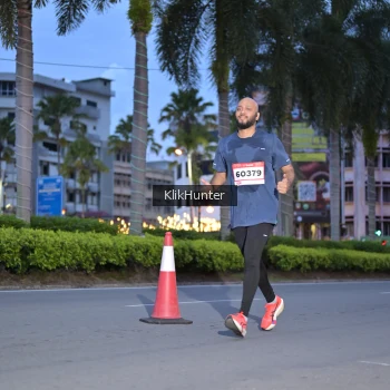 Runner Photo 1823916