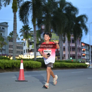 Runner Photo 1823932