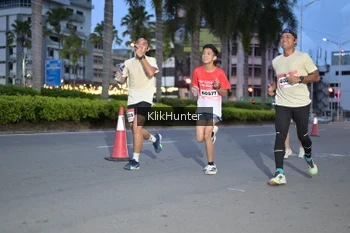 Runner Photo 1823942