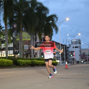 Runner Photo 1823945