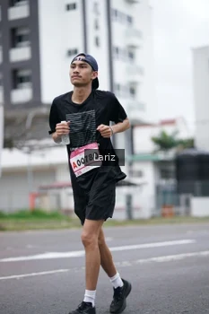 Runner Photo 1823980