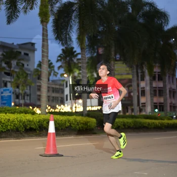 Runner Photo 1824008