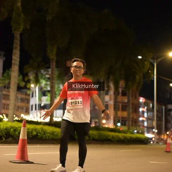 Runner Photo 1824052