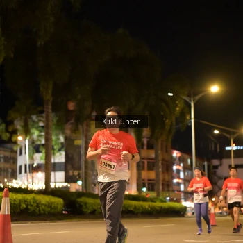 Runner Photo 1824189