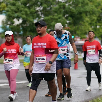 Runner Photo 1824213