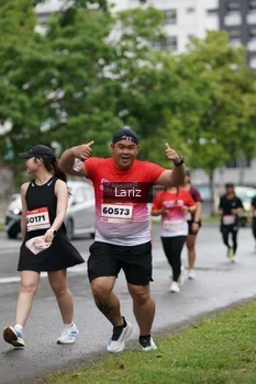 Runner Photo 1824274
