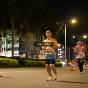 Runner Photo 1824285