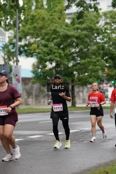Runner Photo 1824305