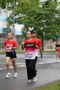 Runner Photo 1824309