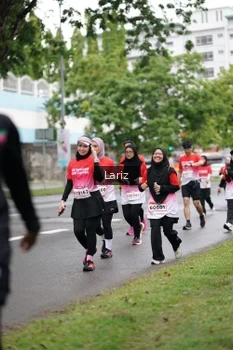 Runner Photo 1824333