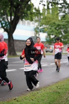 Runner Photo 1824340