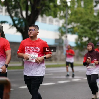 Runner Photo 1824341