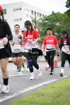 Runner Photo 1824345