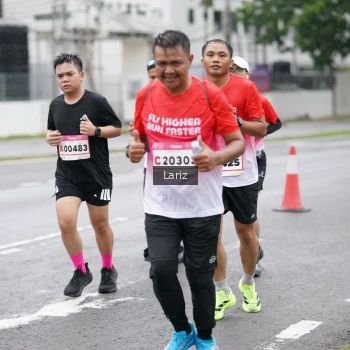 Runner Photo 1824453