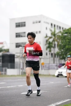 Runner Photo 1824519