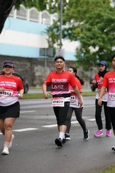 Runner Photo 1824564