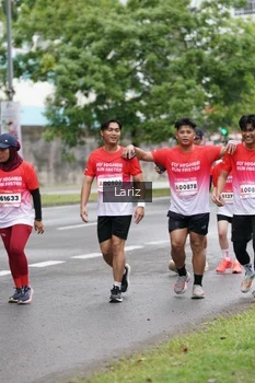 Runner Photo 1824572