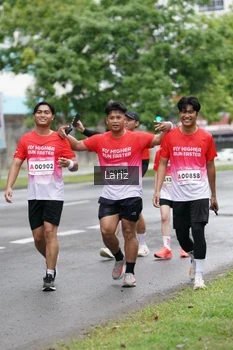 Runner Photo 1824586