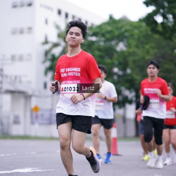 Runner Photo 1824666
