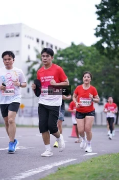 Runner Photo 1824685