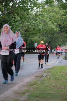 Runner Photo 1824688