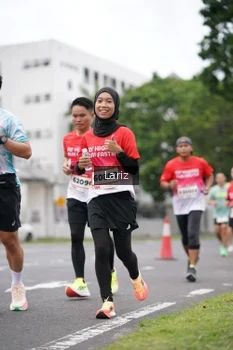 Runner Photo 1824694