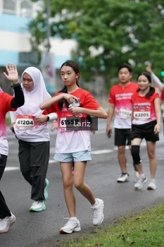 Runner Photo 1824758