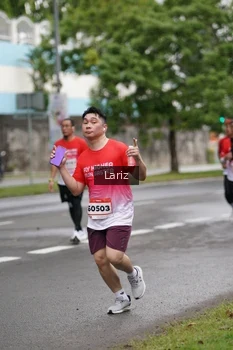 Runner Photo 1824808
