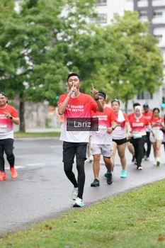 Runner Photo 1824820
