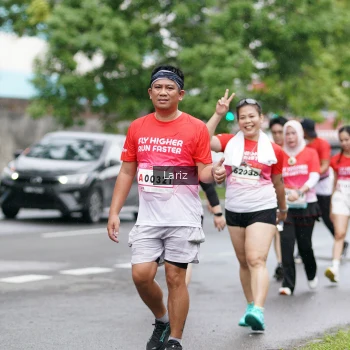 Runner Photo 1824842