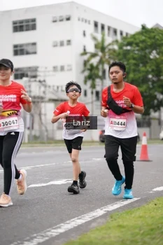 Runner Photo 1824950