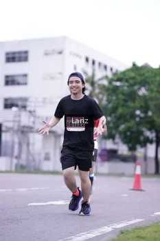 Runner Photo 1824973