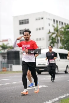 Runner Photo 1825165