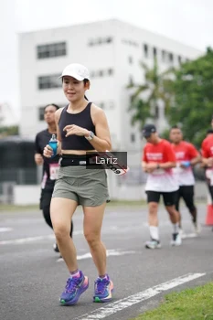 Runner Photo 1825184