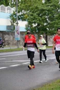 Runner Photo 1825190