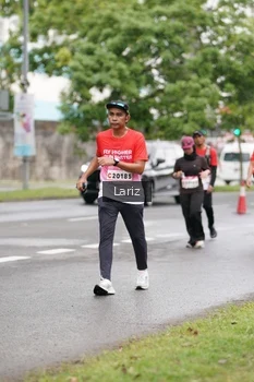 Runner Photo 1825195