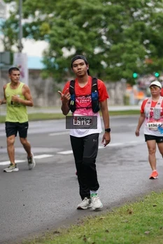 Runner Photo 1825299