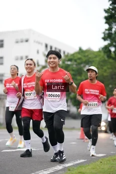 Runner Photo 1825401