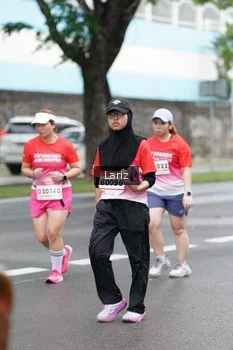 Runner Photo 1825442